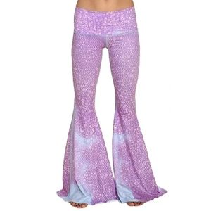 Teeki Mermaid Fairy Queen Bell Bottoms Flare Yoga Pants Women’s Size Small